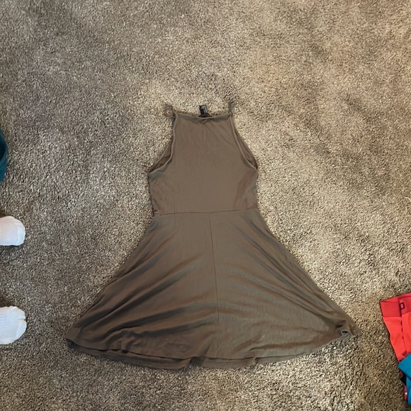 Forever 21 Green Olive Dress - Picture 4 of 6